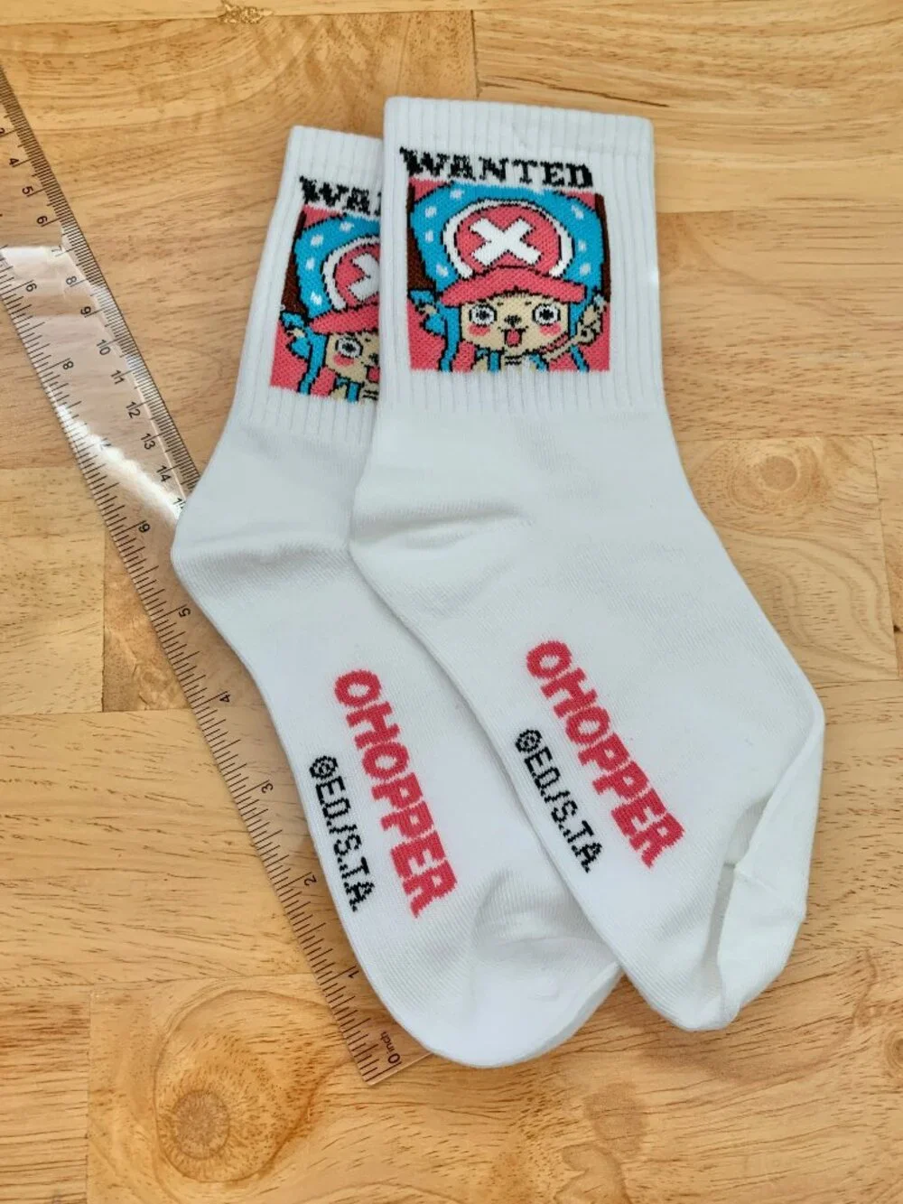 One Piece Tony Chopper Wanted Pink White Anime Crew Socks One Size NOT OFFICIAL